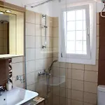Ateni House Apartmán *