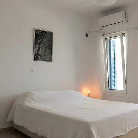 Ateni House Apartamento Áyios Pétros