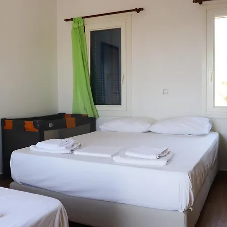 Ateni House Апартаменты Айос-Петрос