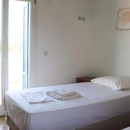 Ateni House